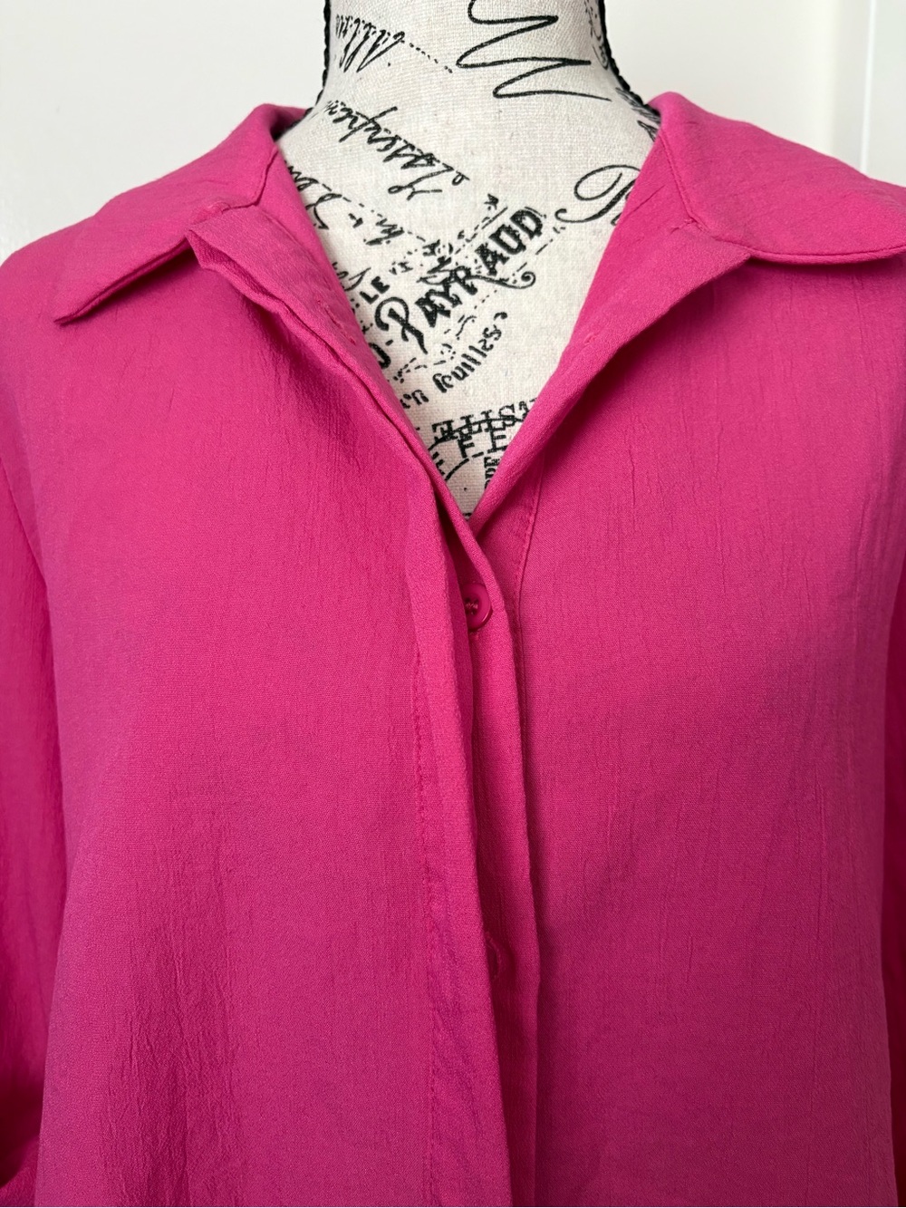Fuchsia Button-Front Collared Blouse - Picture 4 of 9